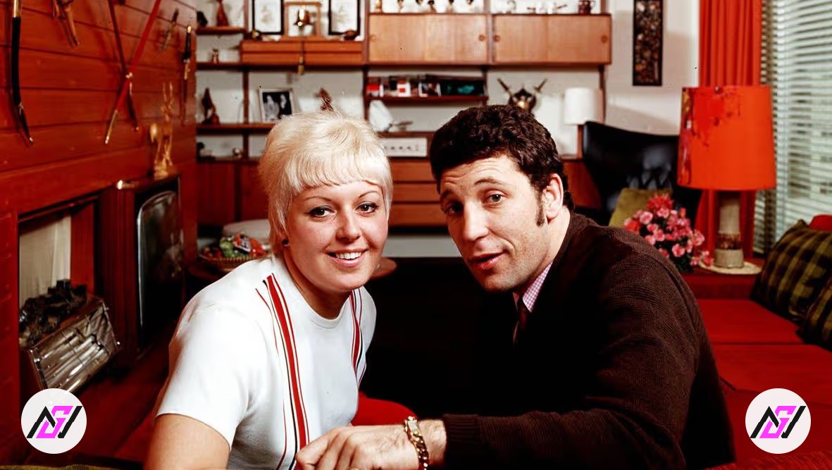 Tom Jones Wife