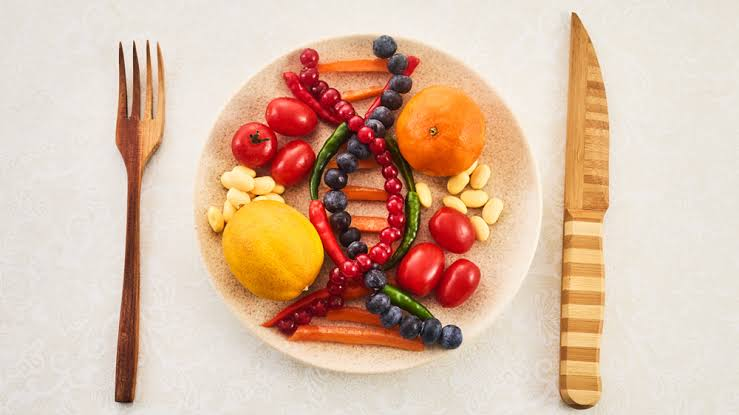 How Genetic Variations Affect the Way Different People Respond to the Same Foods and Supplements